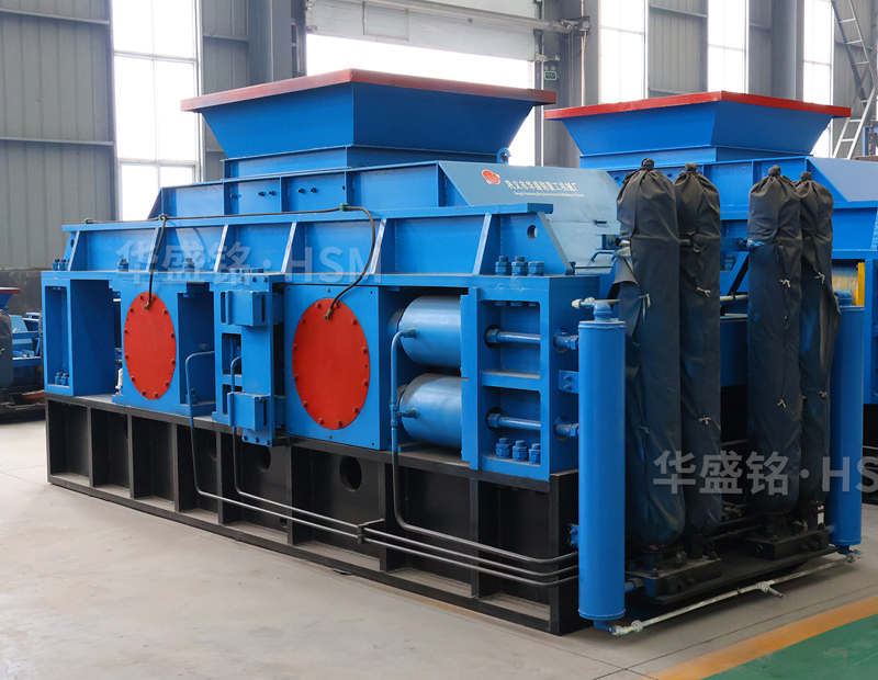 沙場(chǎng)用大型全液壓對(duì)輥制砂機(jī)多少錢一臺(tái)？
