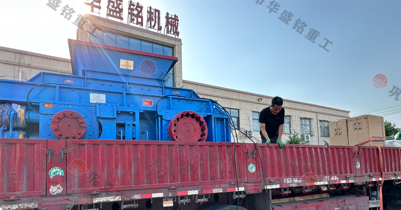 華盛銘廠家的對(duì)輥制砂機(jī)怎么樣？市場(chǎng)價(jià)一臺(tái)多少錢(qián)？