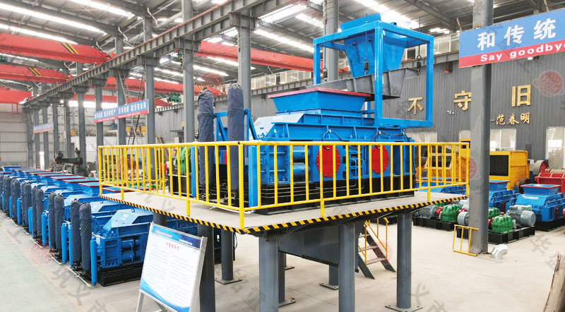 輝綠巖什么設(shè)備制沙效果好？輝綠巖對(duì)輥制砂機(jī)不容錯(cuò)過(guò)